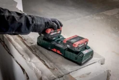 Akku dobbeltlader ASC 145 DUO, 12-36V - Metabo