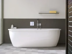 Darling New badekar, 1900 x 900 mm, med integreret panel