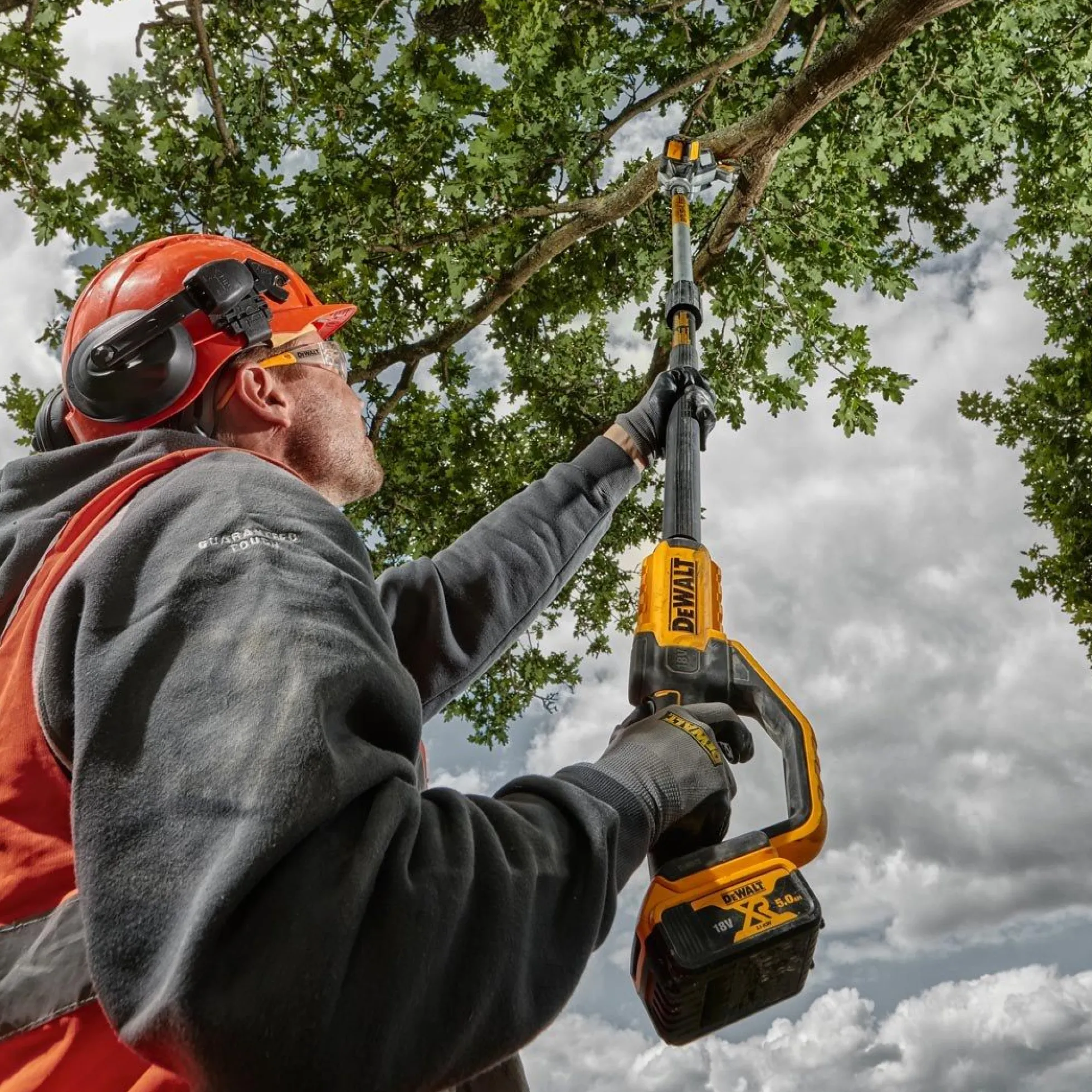 DEWALT 18V XR kædesav med forlængerskaft, DCMPS567N-XJ