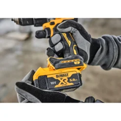 DEWALT 18V XR slagboremaskine DCD805P2T, 2 x 18V/5,0 Ah