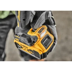 DEWALT 18V XR slagboremaskine DCD805P2T, 2 x 18V/5,0 Ah