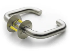 Dørgreb u-form m/ros, 40-65 mm, l18, monteret massiv roset, ø50x2mm, børstet rustfrit stål