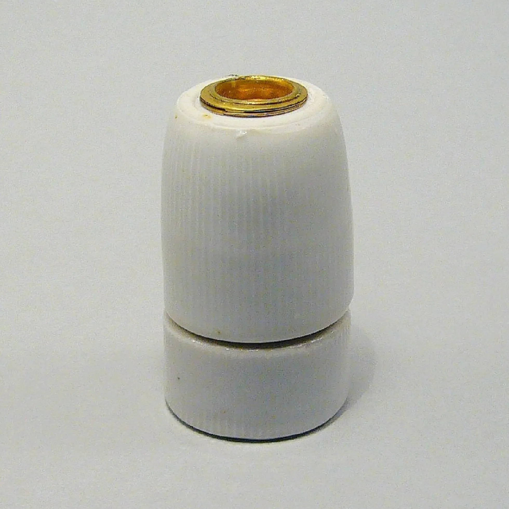 Fatning E14 porcelæn M10