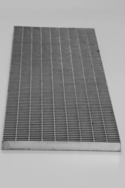Flexi rist til sokkelaffugter, 300 x 25 x 1000 mm, S235JR/DIN1461