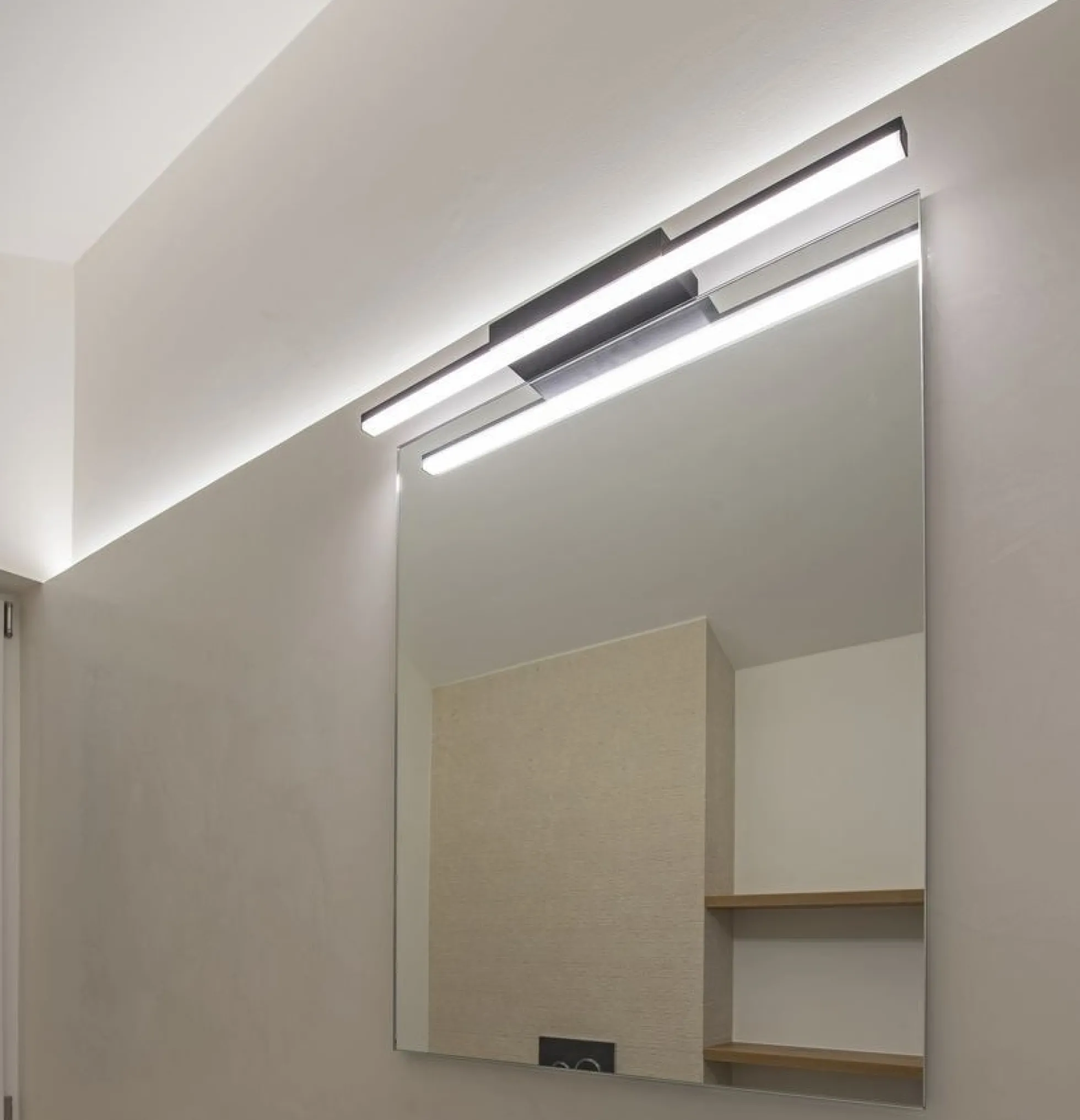 GLENOS 60, LED spejllampe sort, CCT switch 3000/4000K