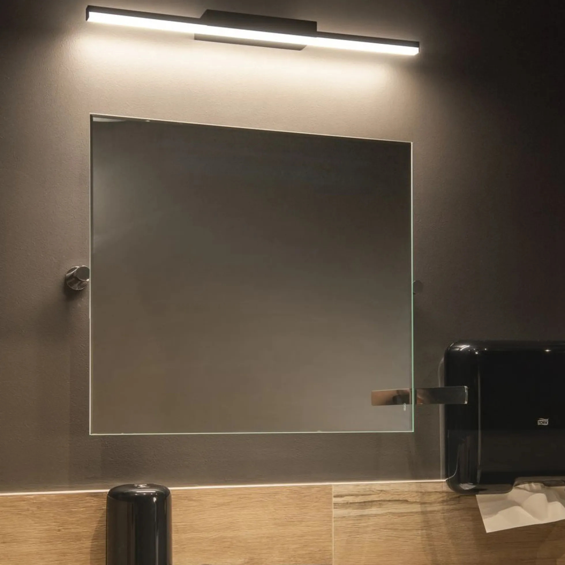 GLENOS 60, LED spejllampe sort, CCT switch 3000/4000K