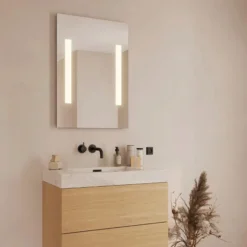 Godhavn spejl med LED lys, 600 x 850 mm