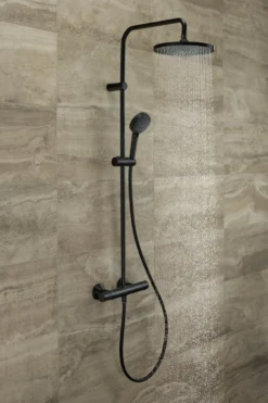 Hansgrohe Vernis Blend Showerpipe 240, 1jet, EcoSmart, mat sort