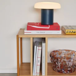 Hübsch Ateliers bordlampe, mørkeblå/hvid