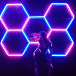 Hexagon LED-lys color, 4 felter, komplet sæt, 70W, RGBIC, inkl. bluetooth controller og strømforsyning