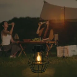 Hængende solcelle LED lanterne, 0,5W, 2700K, IP44, 1.2V, sort metal, vintage design, varm kulør, m. hank