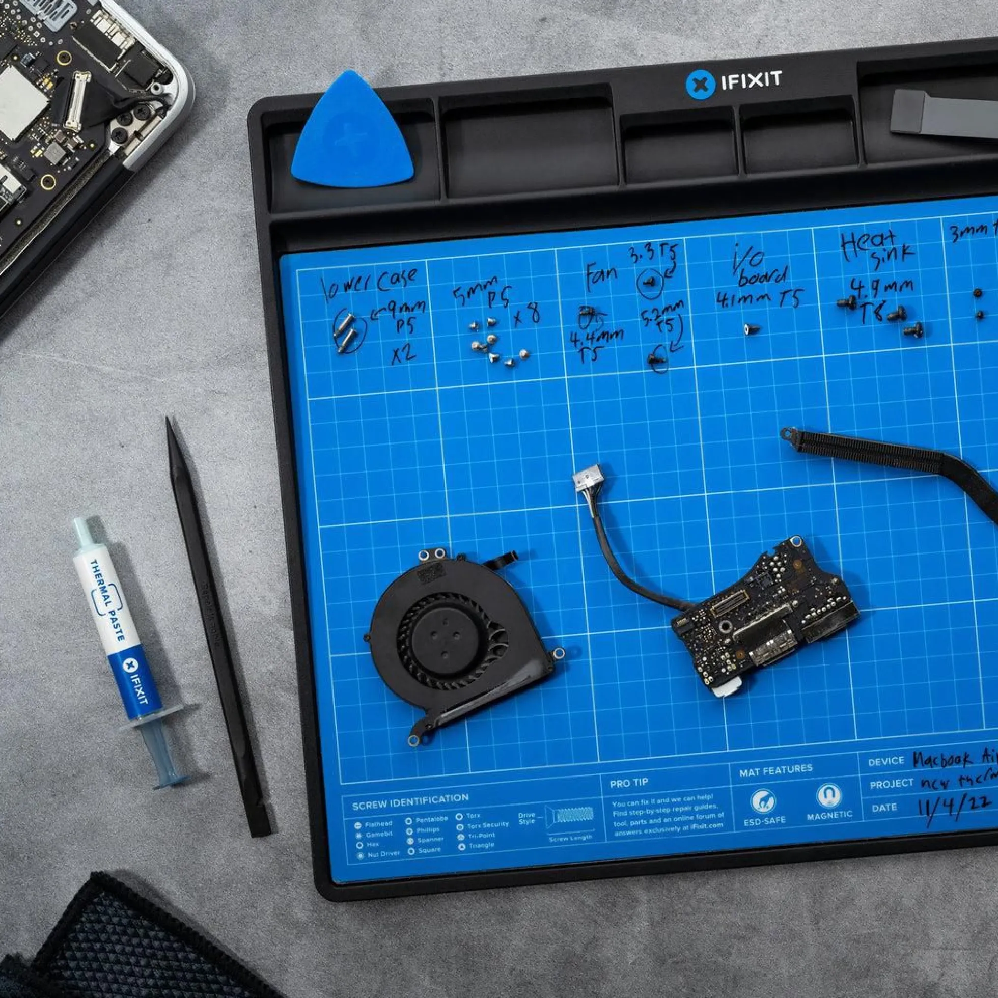 iFixit FixMat, magnetisk skruemåtte