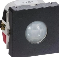 IHC Control, FUGA PIR 24V bevægelsessensor med 90° dækningsvinkel, 24Vdc, 1 modul – Lauritz Knudsen