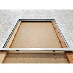 Indbygningsramme til 60x60 cm LED panel, til troldtekt og gips, hvid kant
