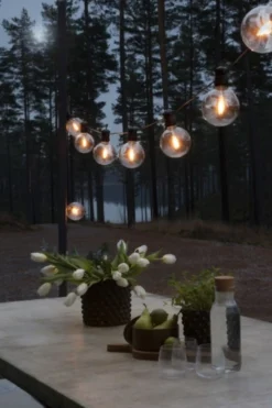 Konstsmide tillægslyskæde E27, 10 ravfarvede LED, sort