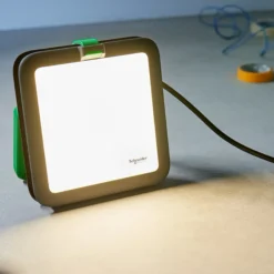 LED-arbejdslampe Thorsman, 2100 lm, 18 W, 4000 K, IP65, 2-benet stik uden jord