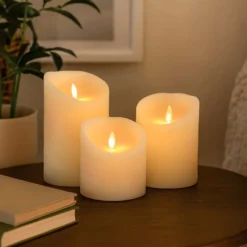 LED bloklys med bevægelig flamme, hvid, Ø10 cm, 3 stk, inkl. fjernbetjening og timer, ægte stearin
