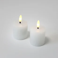 LED bloklys med flammeeffekt, hvid, 2 stk, ægte stearin, 5x5 cm