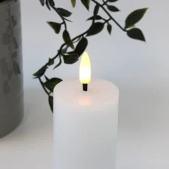 LED bloklys med flammeeffekt, hvid, 10 cm høj, Ø5 cm, fjernbetjening, timer, ægte stearin