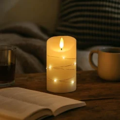 LED bloklys med lyskæde, 12,5 cm høj, flammeeffekt - Ø7,5 cm, inkl. fjernbetjening, ægte stearin