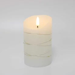 LED bloklys med lyskæde, 12,5 cm høj, flammeeffekt - Ø7,5 cm, inkl. fjernbetjening, ægte stearin