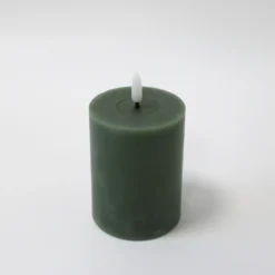 LED bloklys med smelte-look og flammeeffekt, 10 cm høj, fjernbetjening, ægte stearin, dyb grøn