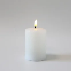 LED bloklys med smeltet look og flammeeffekt, 10 cm, Ø7,5 cm, inkl. fjernbetjening
