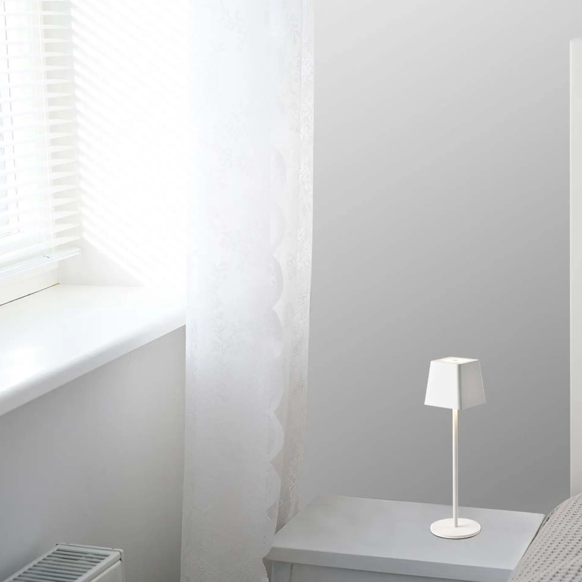 LED bordlampe, 2W, 3000K, hvid, husdesign