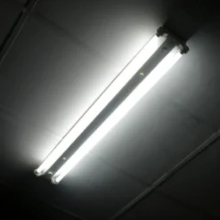 LED grundarmatur til 2 x T8 LED-rør, indendørs, 230V, IP20