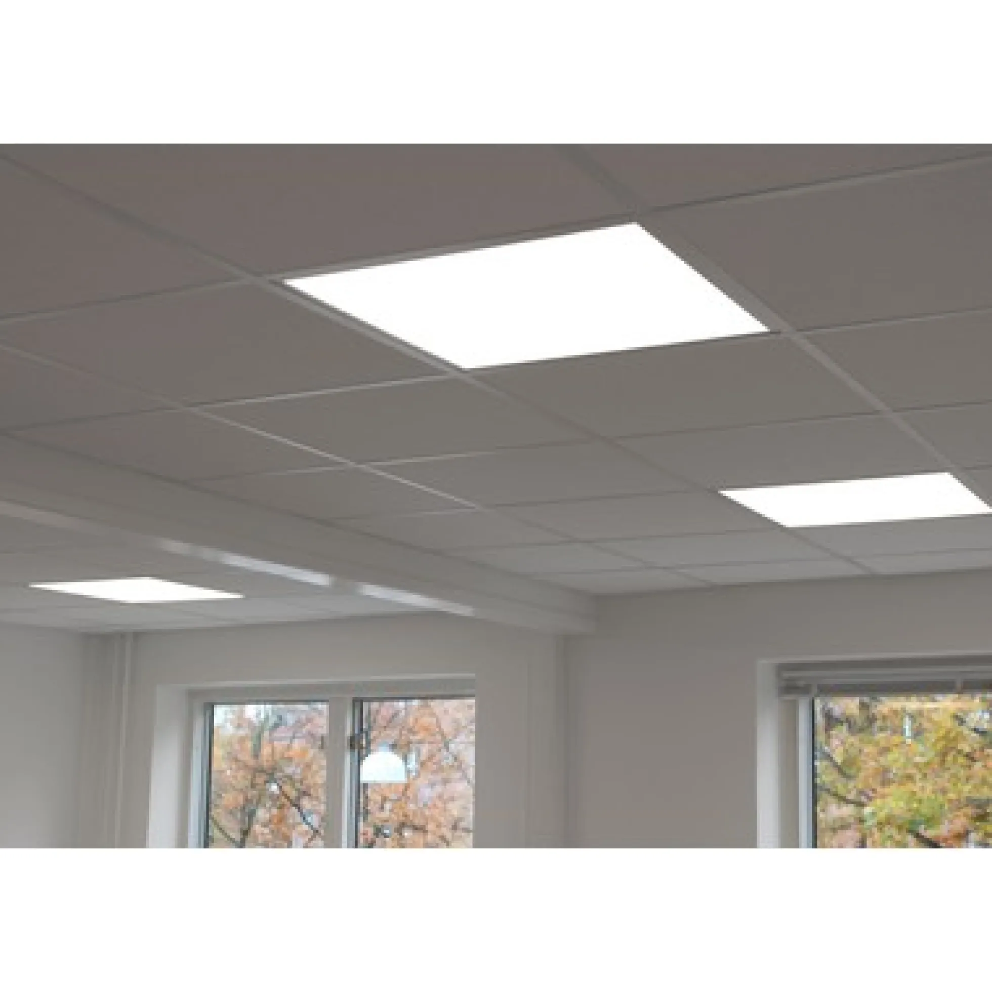 LED panel 60x60, 40W, hvid kant, 115lm/W, bagbelyst, 3000K - LEDlife (restsalg)