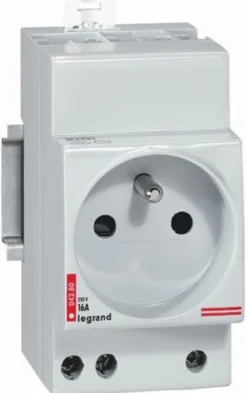 Lexic stikkontakt, 2P+J, fransk/belgisk, 04280 - Legrand