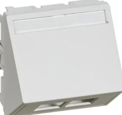 LK CLIC'LINE® Dataudtag (skrå) 1½ modul, til 2 stk. Keystone RJ45 - hvid