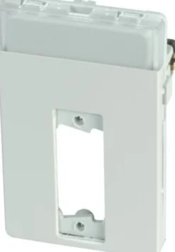 LK FUGA® – Dataudtag til 1 stk. D-sub konnektor størrelse DE (f.eks. 9-pol serial port eller 15-pol VGA), 1½ modul