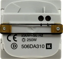 LK FUGA® – PIR 230V 250R bevægelsessensor med 180° dækningsvinkel, 230Vac / 50Hz, 1 modul