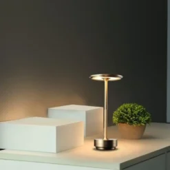Opladelig LED bordlampe, inde/ude, touchdæmpbar, CCT, IP54, inkl. batteri (5W, 500lm, RA80)