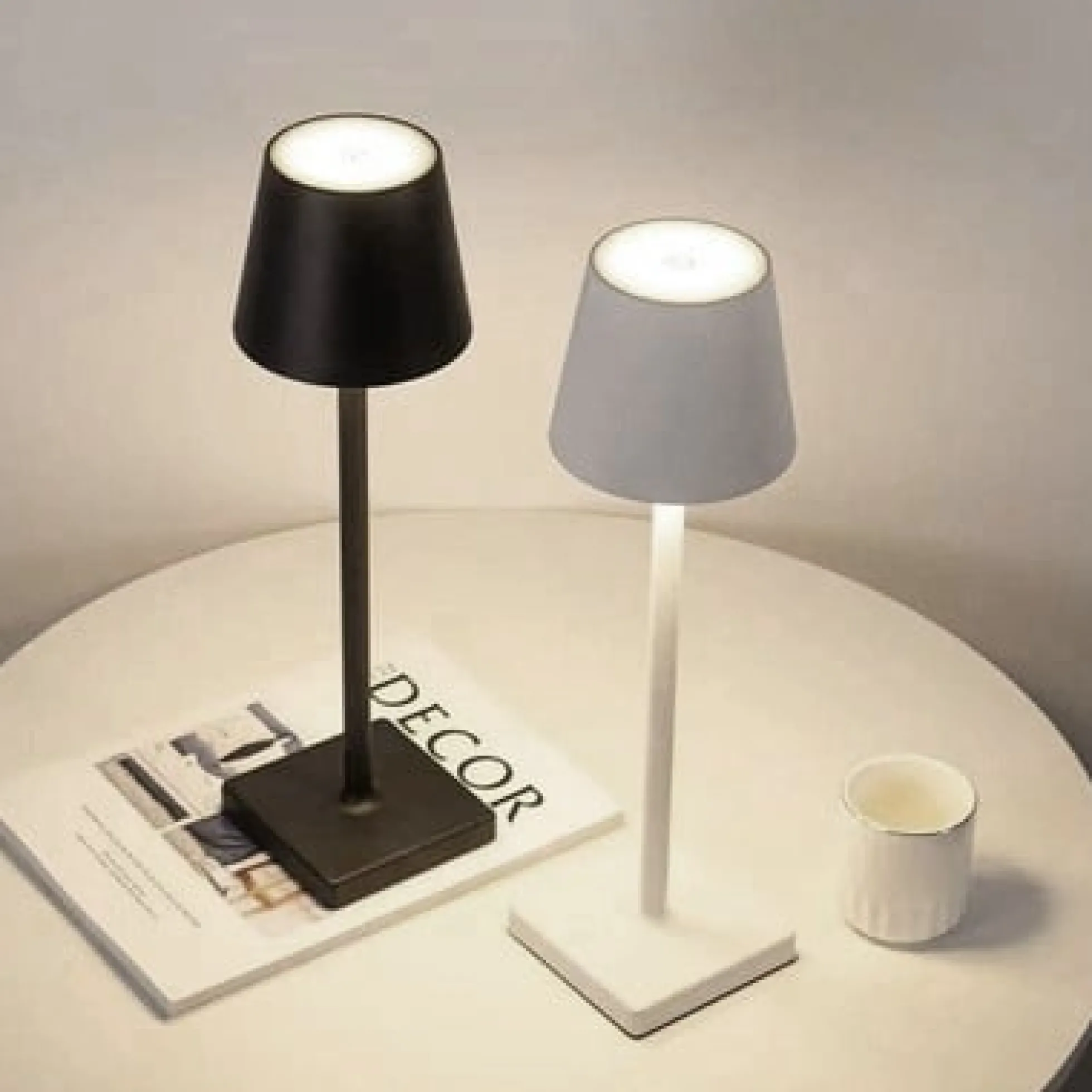 Opladelig LED bordlampe Inde/udendørs, dæmpbar, 3W, 80lm
