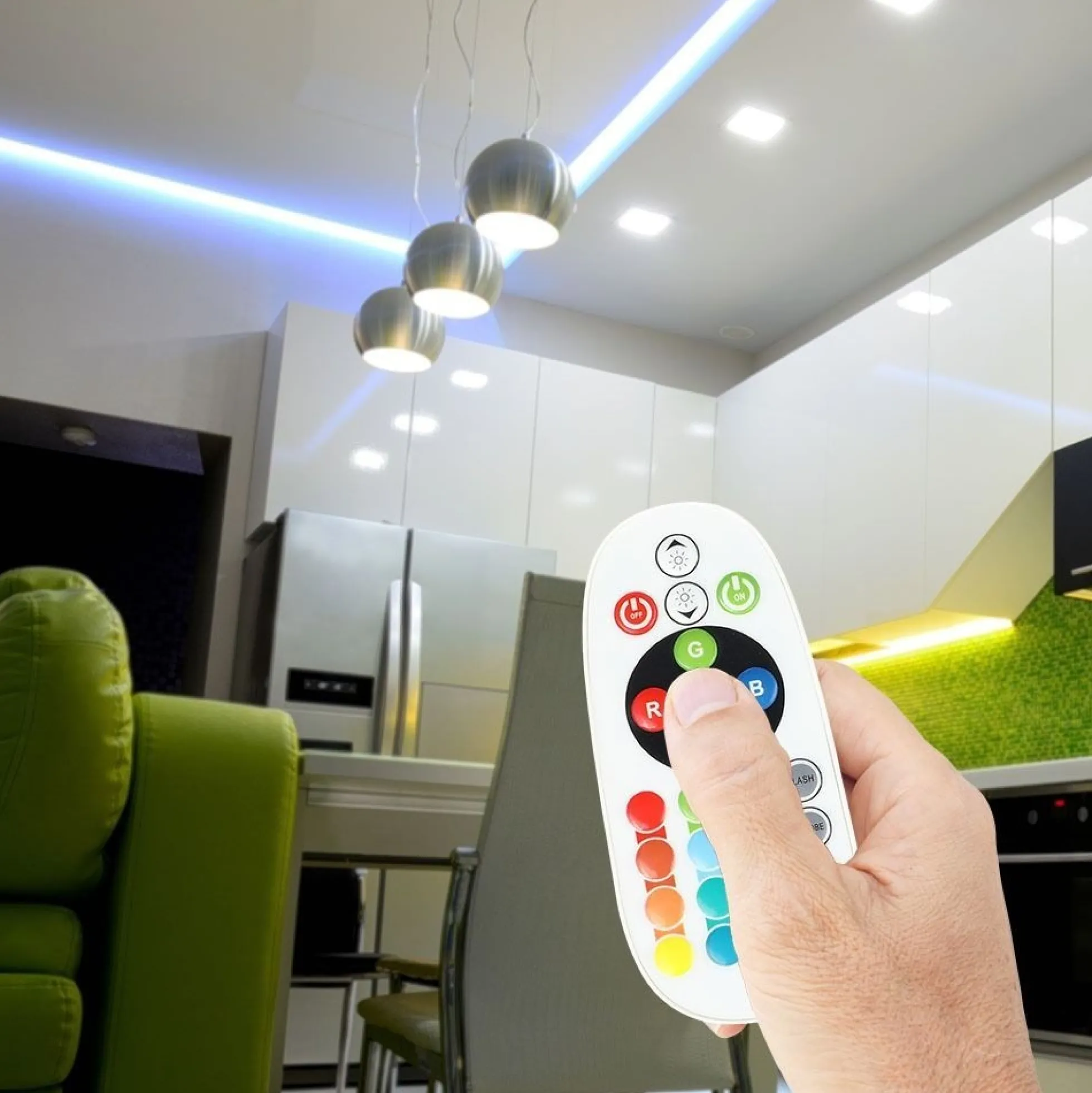 RGB-controller med fjernbetjening, memory funktion, infrarød, 12V/24V, 72W/144W