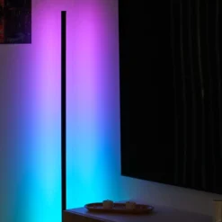 RGBIC+CCT hjørnelampe, 48W, 230V, 145cm, 20.000 timer levetid, ABS+Metal