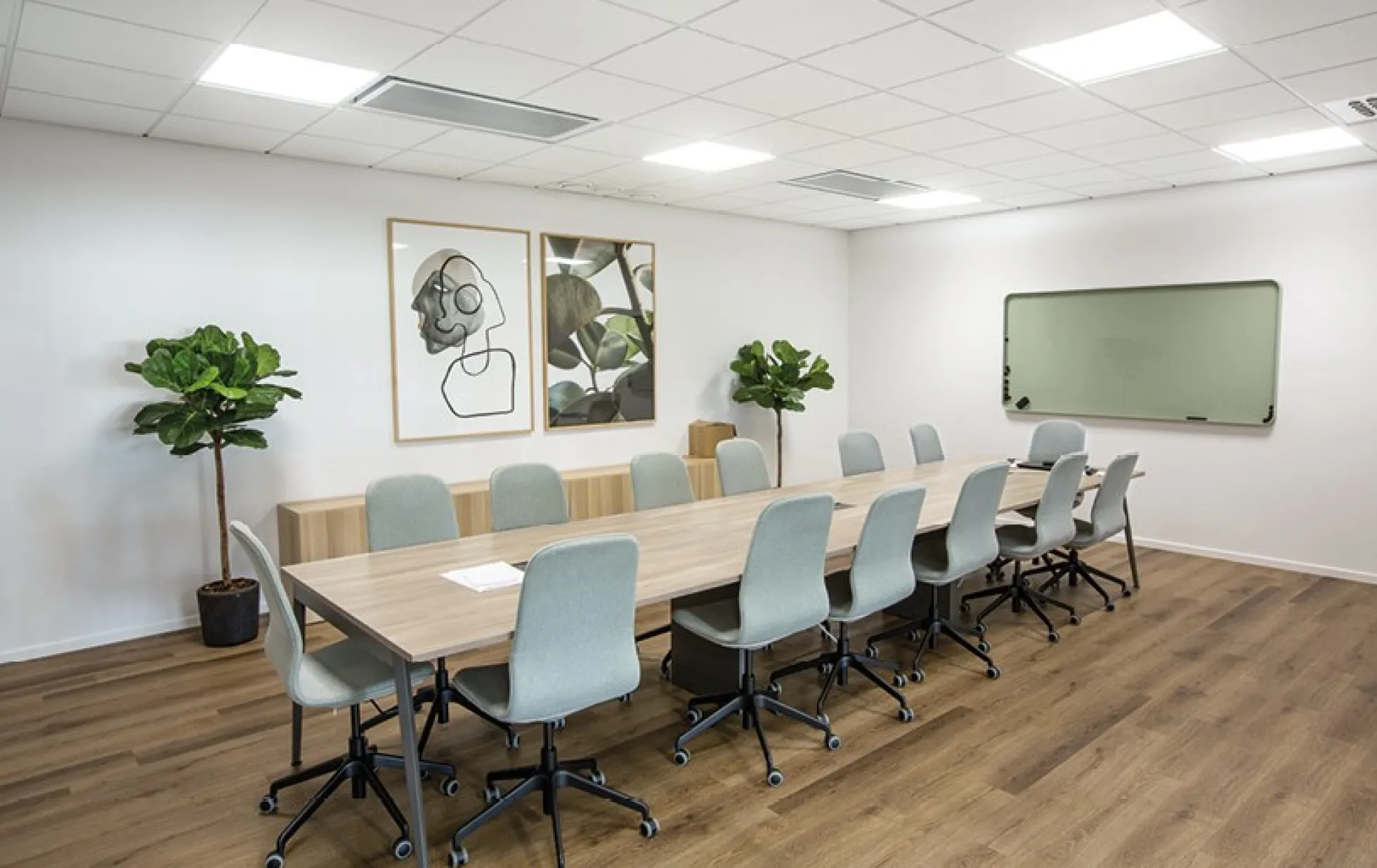 Sense PRO LED-panel, 600x600 mm, 3000K, hvid