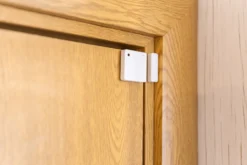 Shelly BLU Door/Window ZB, dør- og vinduessensor, Bluetooth + Zigbee