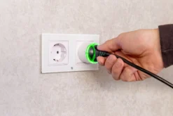 Shelly Plug PM Gen3, energimåler