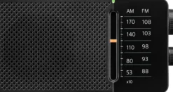SR-36, sort, AM/FM analog lommeradio, med indbygget højttaler