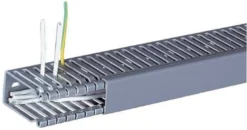 Tehalit BA6: Opslidset ledningskanal med låg, 4 mm slidser, 10 mm fingre – Hager - 2 meter