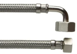 Tilslutningsslange af EPDM gummi med rustfri flet, omløbere og én vinklet ende, ½" x ¾"