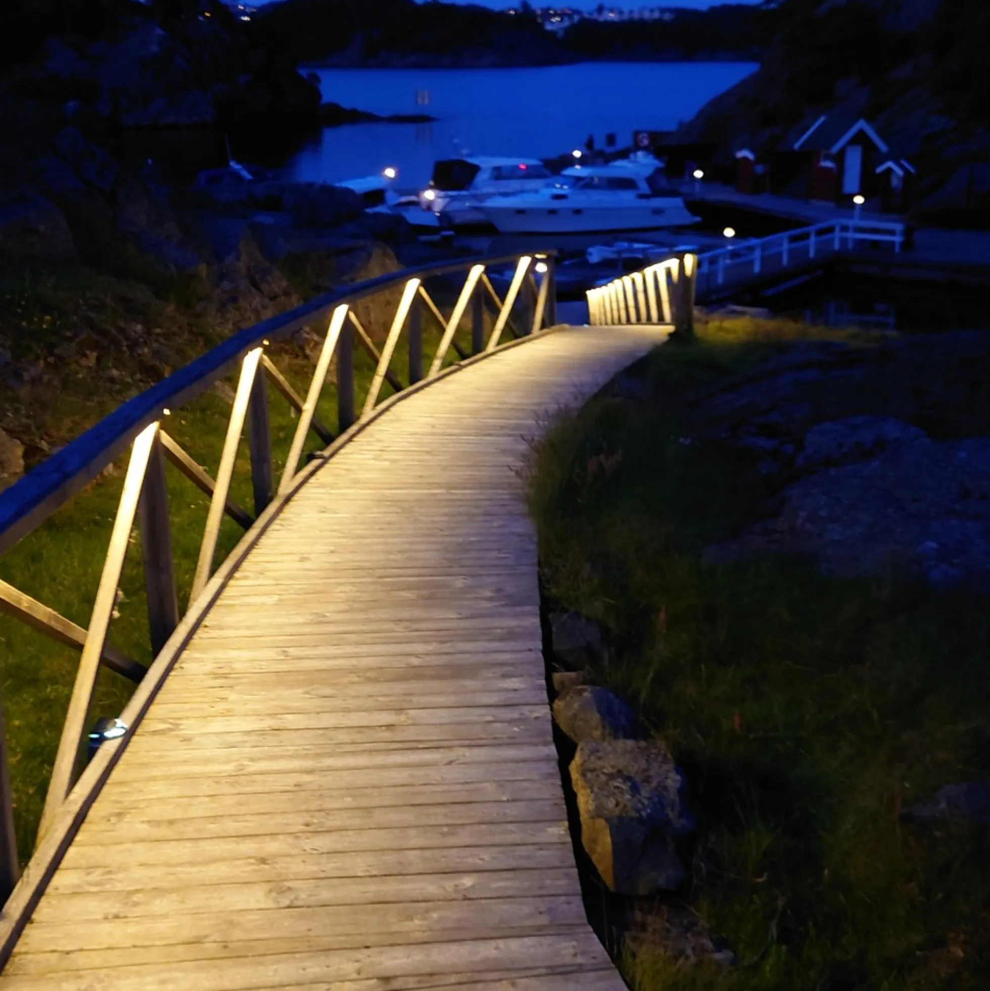 Vandtæt LED strip (Type Q), 230V, IP67, 60 LED, 6W pr. meter, 3000K