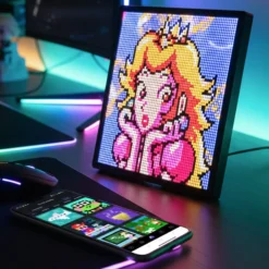 64x64 pixel art display, Bluetooth appstyring, 5V USB, 26x26cm, 10W